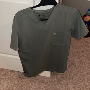 Mens moss green Leon three pocket scrub top